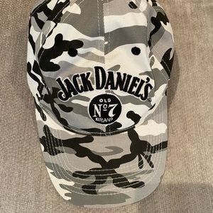 Jack Daniel camo hat, one size fits most, very clean, hunting, nascar 07